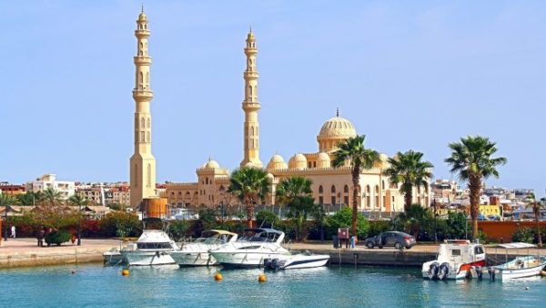 Куда поехать в октябре на море искупаться и позагорать