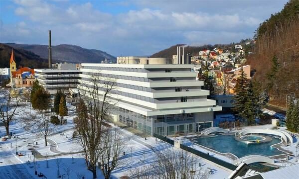 Где недорого встретить Новый год 2020 в России