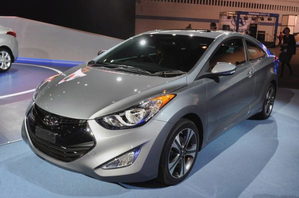 авто Hyundai Elantra