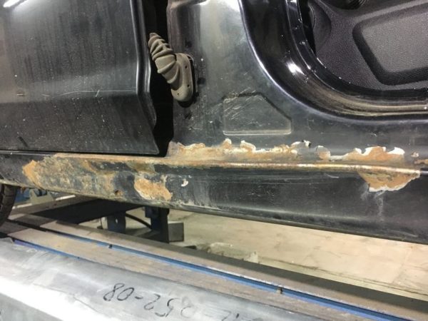 Как самостоятельно отремонтировать пороги автомобиля: лучшие варианты