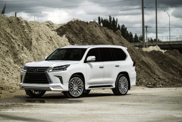 Самые ожидаемые автоновинки 2021 года