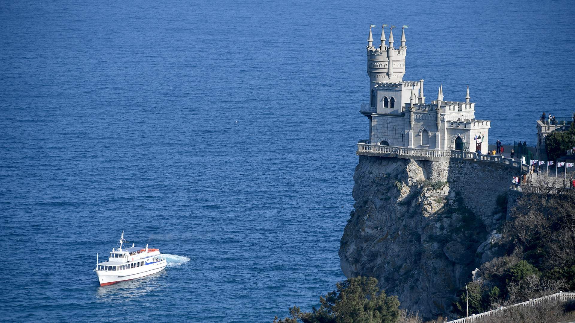 Топ-5 мест для отпуска в России и как экономить в путешествии